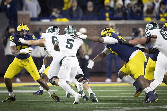 TJ Guy (42) and Quinten Johnson (28)