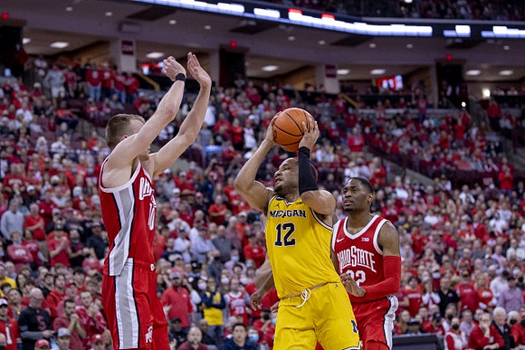 DeVante' Jones (12)