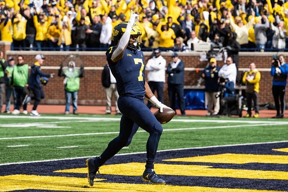 Donovan Edwards (7)