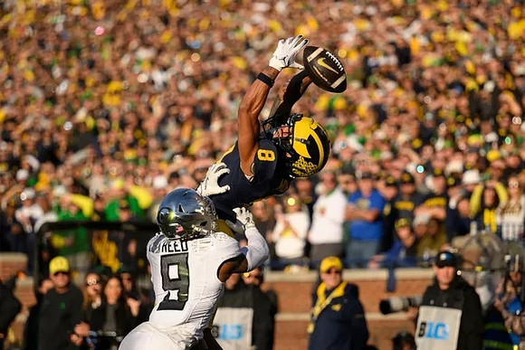 Tyler Morris (8)