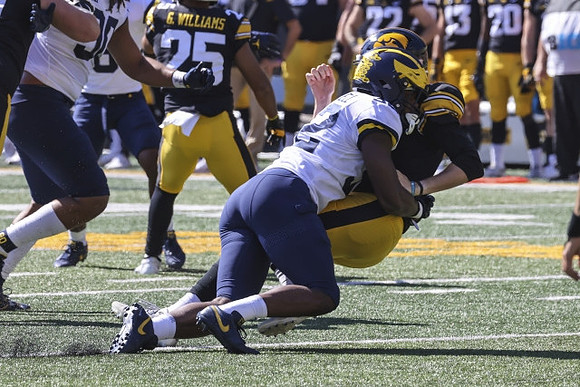 Will Johnson (2) and Mike Morris (90)