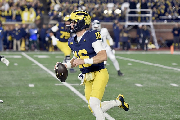 Davis Warren (16) and Andrew Gentry (75)