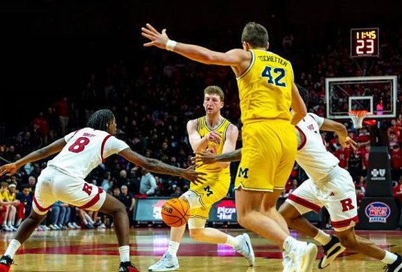 Danny Wolf (1) and Will Tschetter (42)