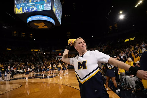 Michigan Cheerleaders