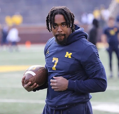 Donovan Edwards (7)