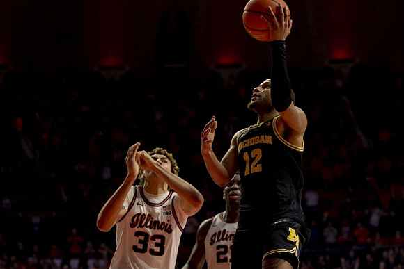 DeVante' Jones (12)