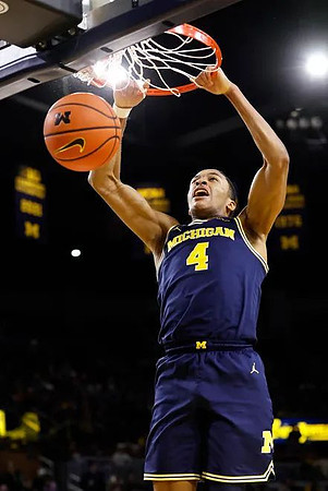 Nimari Burnett (4)