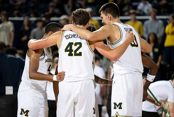 Nimari Burnett (4), Will Tschetter (42), and Vladislav Goldin (50)