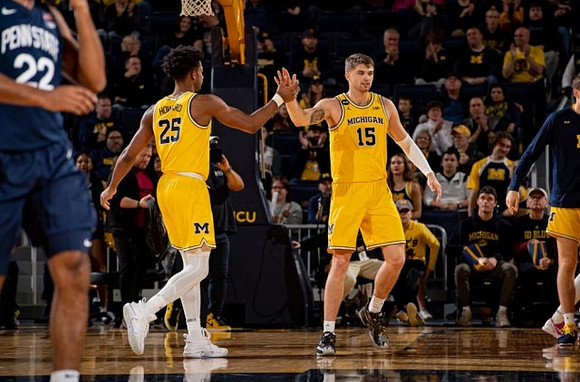 Jace Howard (25) and Joey Baker (15)