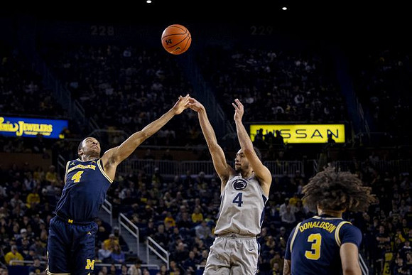 Nimari Burnett (4) and Tre Donaldson (3)