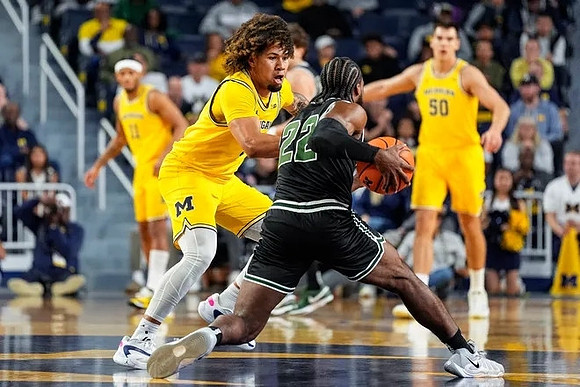 Tre Donaldson (3), Roddy Gayle Jr. (11), and Vladislav Goldin (50)
