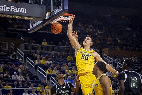 Vladislav Goldin (50) and Nimari Burnett (4)