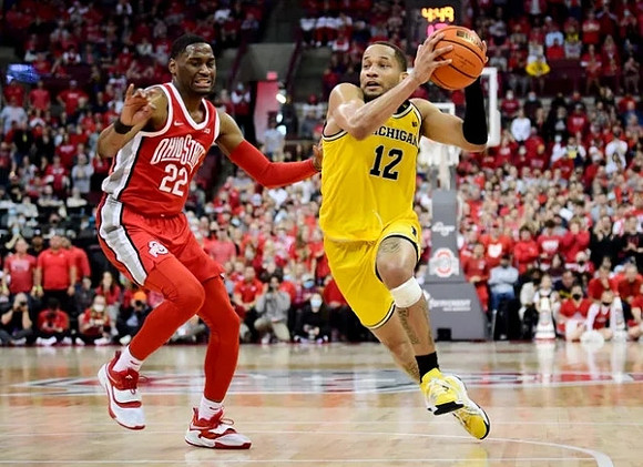 DeVante' Jones (12)
