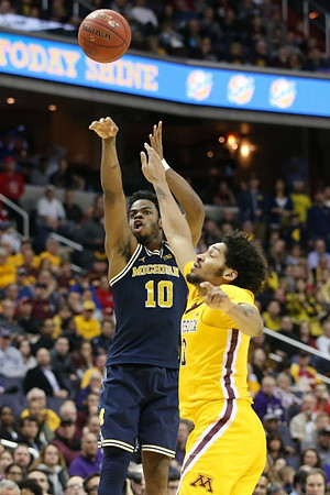 Derrick Walton Jr. (10)