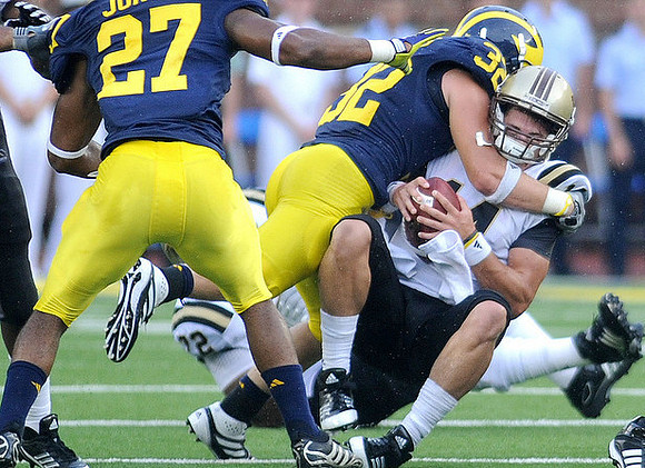 Mike Jones (27) and Jordan Kovacs (32)