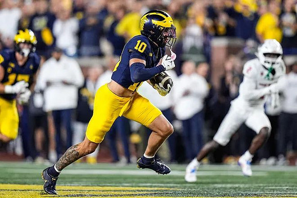 Kendrick Bell (10)