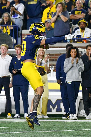 Kendrick Bell (10)