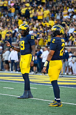 Bryce Underwood (19) and Jadyn Davis (2)