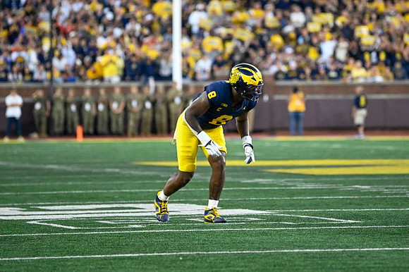 Derrick Moore (8)