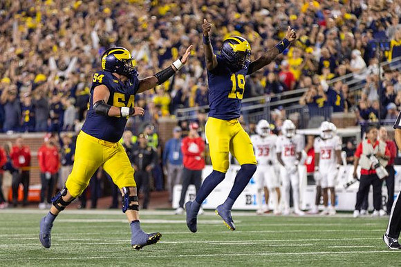 Andrew Sprague (54) and Bryce Underwood (19)