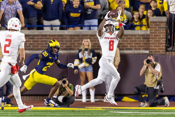 Jyaire Hill (20)