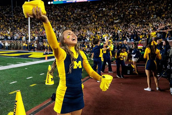 Michigan Cheerleaders