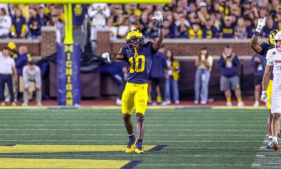 Kendrick Bell (10)
