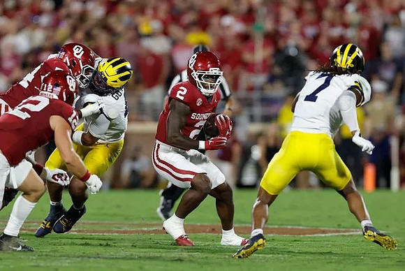 TJ Guy (4) and TJ Metcalf (7)