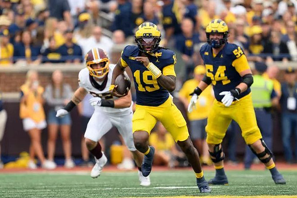Bryce Underwood (19) and Andrew Sprague (54)
