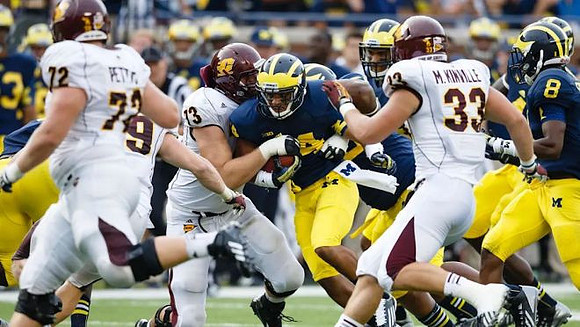 Andrew Marsh (4) and Derrick Moore (8)