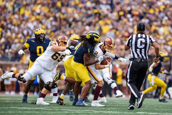 Tré Williams (0) and Jaishawn Barham (1)