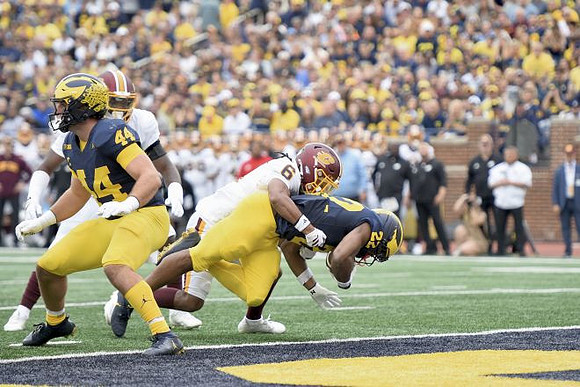 Max Bredeson (44) and Justice Haynes (22)