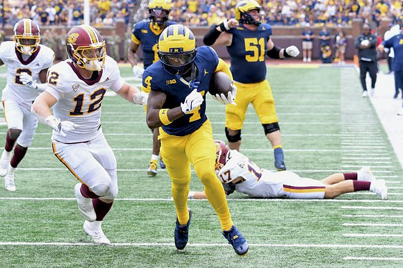 Donaven McCulley (1), Andrew Marsh (4), and Greg Crippen (51)
