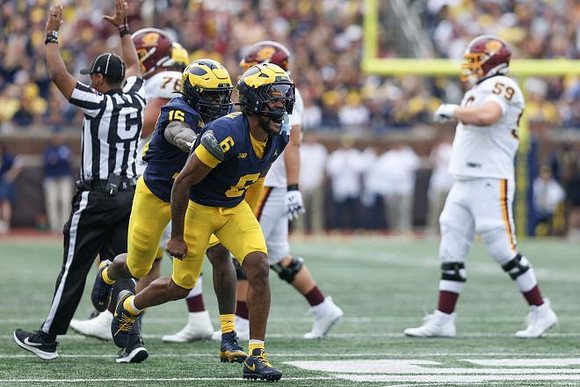 Ernest Hausmann (15) and Brandyn Hillman (6)