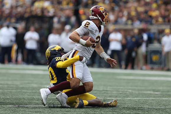 Jyaire Hill (20)