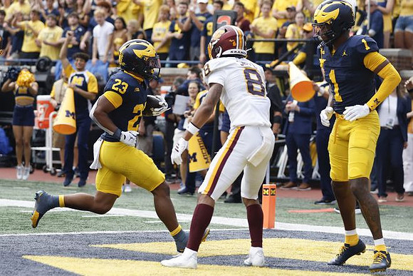 Jordan Marshall (23) and Donaven McCulley (1)