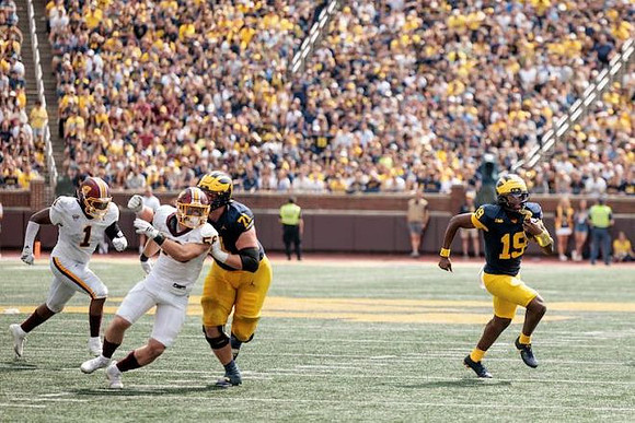 Evan Link (71) and Bryce Underwood (19)