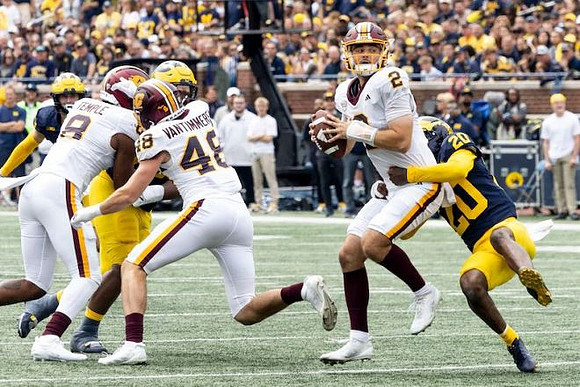 Jyaire Hill (20)