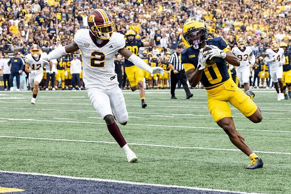 Hogan Hansen (80) and Semaj Morgan (0)