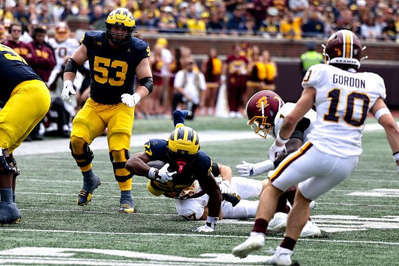 Jake Guarnera (53) and Justice Haynes (22)