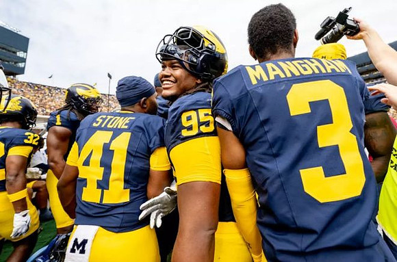 Jeremiah Lowe (32), Shomari Stone (41), Trey Pierce (95), and Jaden Mangham (3)