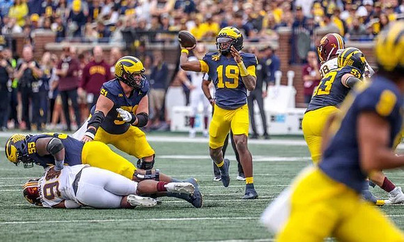 Nathan Efobi (55), Greg Crippen (51), Bryce Underwood (19), and Jake Guarnera (53)