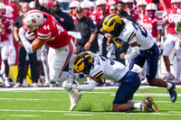 Jaden Mangham (3) and Jyaire Hill (20)
