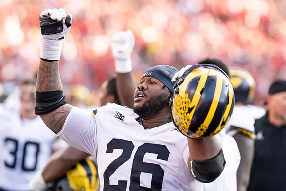 Jimmy Rolder (30) and Rayshaun Benny (26)