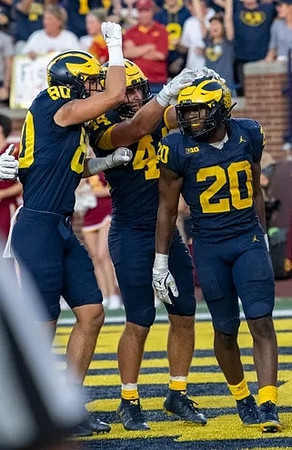 Hogan Hansen (80), Max Bredeson (44), and Kalel Mullings (20)