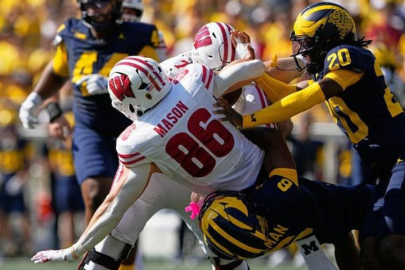 Damon Payne (44), Brandyn Hillman (6), and Jyaire Hill (20)