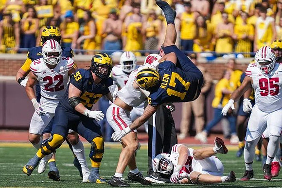 Jake Guarnera (53) and Marlin Klein (17)