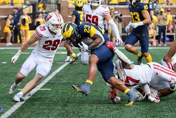 Jordan Marshall (23) and Zack Marshall (83)
