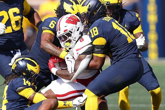 Rayshaun Benny (26), Jordan Young (14), Brandyn Hillman (6), and Troy Bowles (18)