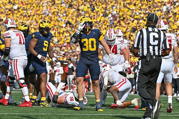 Cameron Brandt (9) and Jimmy Rolder (30)